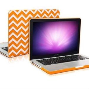 Unik Case Retina 15 Inch Chevron Series Hard Case